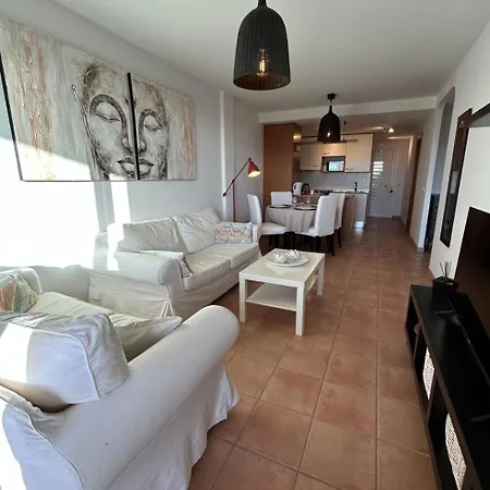 아파트 Home2rest - Ocean View, 3 Pools, 2 Bedrooms, 2 Bathrooms